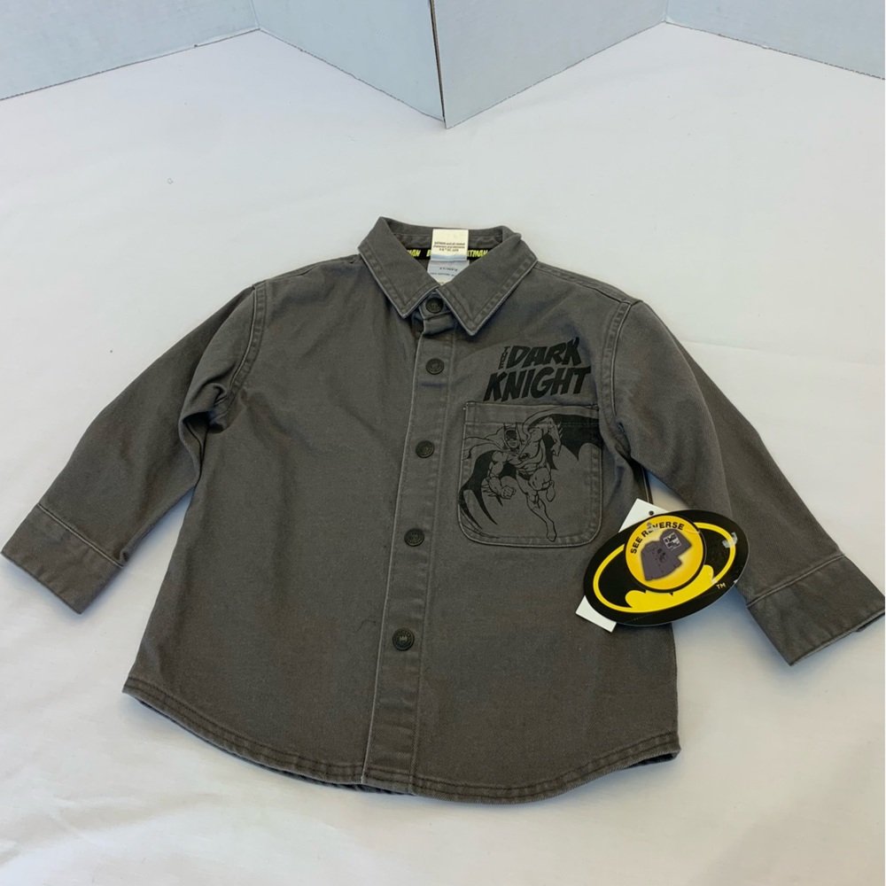 Boys size 2t charcoal grey (black font) Children’s apparel Batman Shaket.